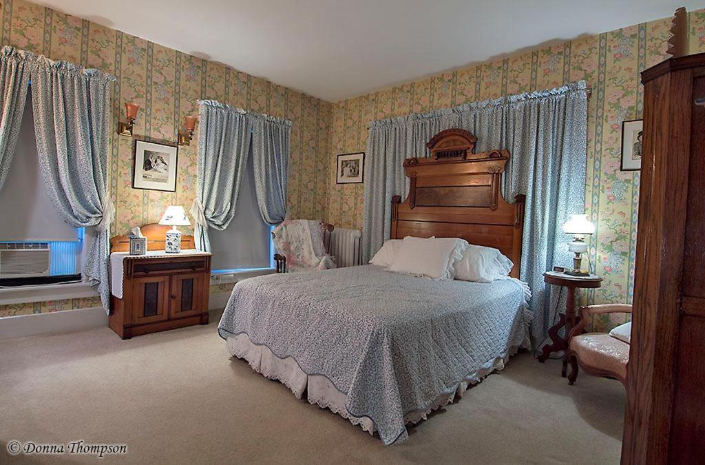 Rosewood Inn Corning Εξωτερικό φωτογραφία